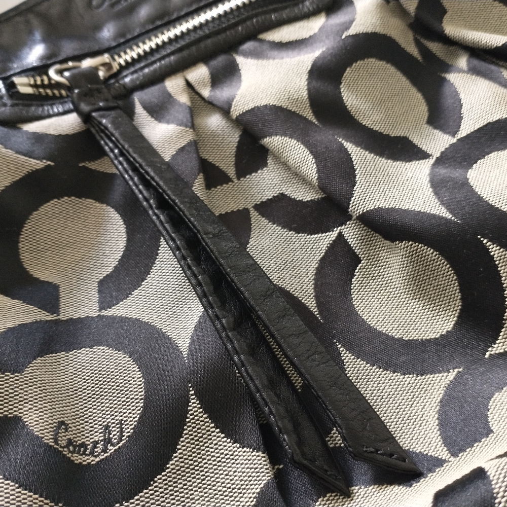 COACH Signature Black Women's Bag - Picture 8 of 8